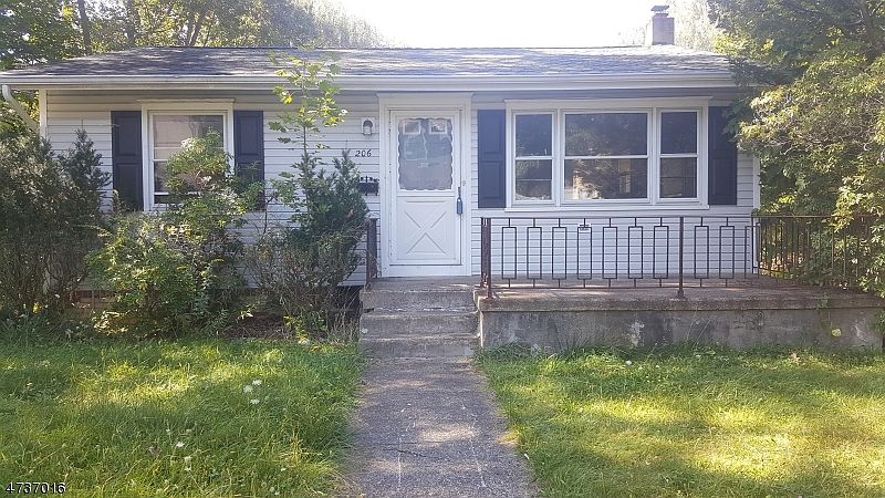 1st image of 206 Elmira Trl