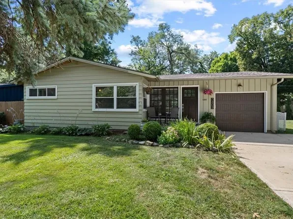 5807 W 75th Ter, Prairie Village, KS 66208