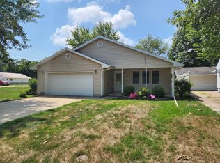 1003 Avenue J, Sterling, IL 61081
