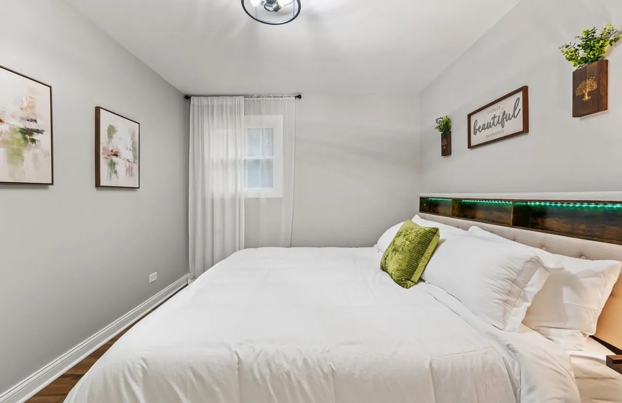 4 bed, 1500 sqft, $9,900 — Photo 4