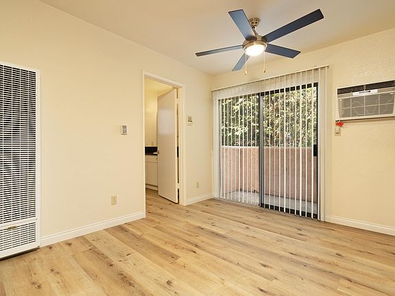 5th image of 7013 Haskell Ave APT 110