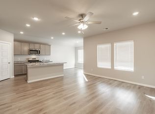 10401 SW 39th St, Mustang, OK 73064