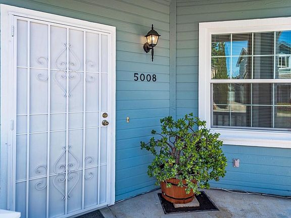 3rd image of 5008 Chapel Hill Ln