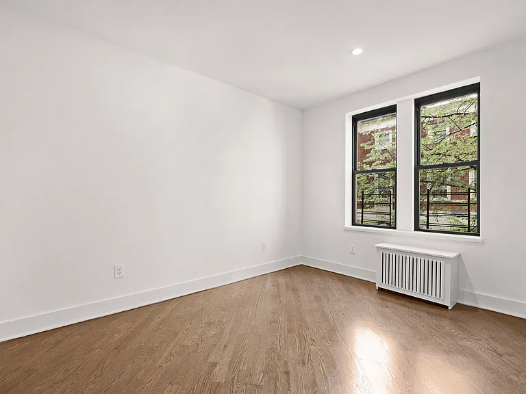 226 E 70th St #3C — Photo 7