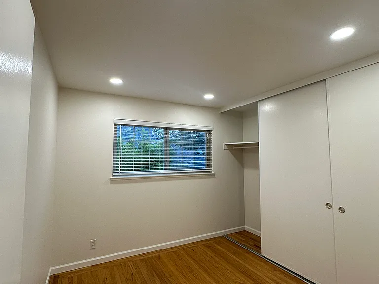 5445 Broadway #1 — Photo 46