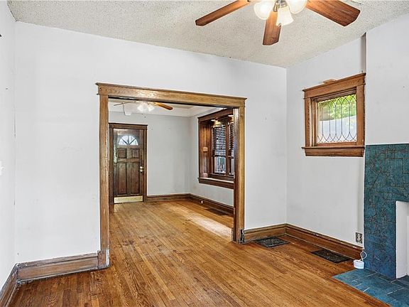 5th image of 3123 Central St