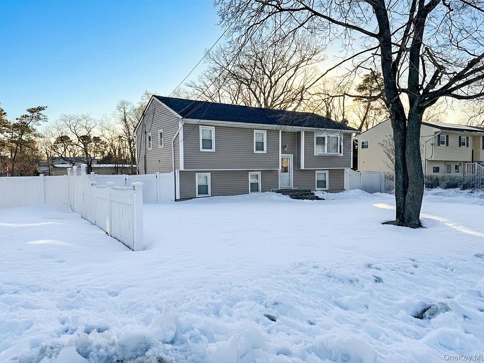 2nd image of 76 Woodland Avenue