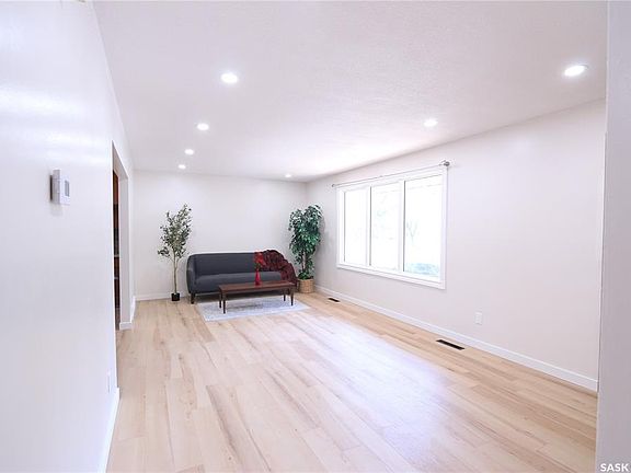 5th image of 2910 Avonhurst DRIVE