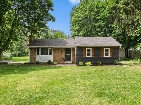 1945 Wilson Ave NW, Grand Rapids, MI 49534