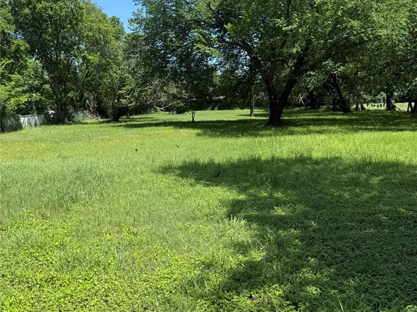 1022 Armeda Dr, Irving, TX 75061