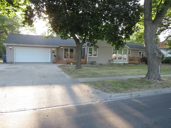 1015 Union St, Morris, IL 60450