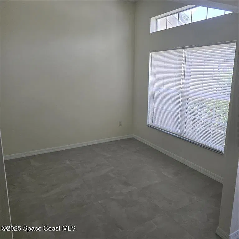 3 bed, 2.0 bath, 2153 sqft, $2,300 — Photo 4