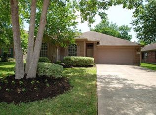 17147 Summer Hollow Dr, Sugar Land, TX 77498