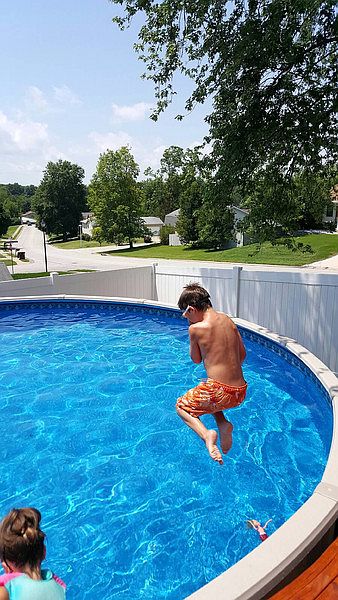 2nd image of 2 Millrace Ct