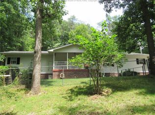 730 Evergreen Rd, Fraziers Bottom, WV 25082