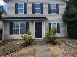 204 Pangle Dr, Charlotte, NC 28217
