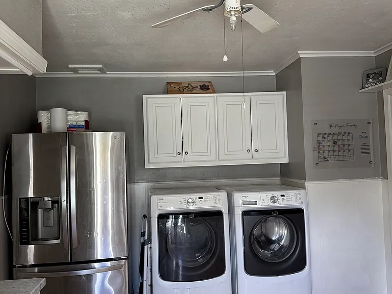 231 E Slattery Blvd — Photo 11