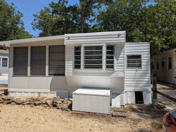 561 Corson Tavern Rd #R3, Ocean View, NJ 08230
