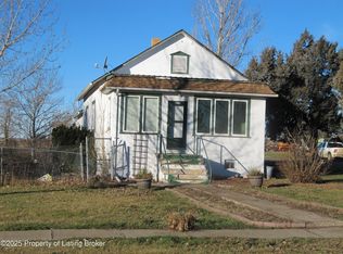 279 1st Ave NW, Beach, ND 58621