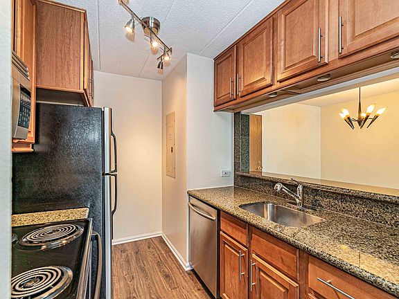 5th image of 75 Kristin Cir APT 218