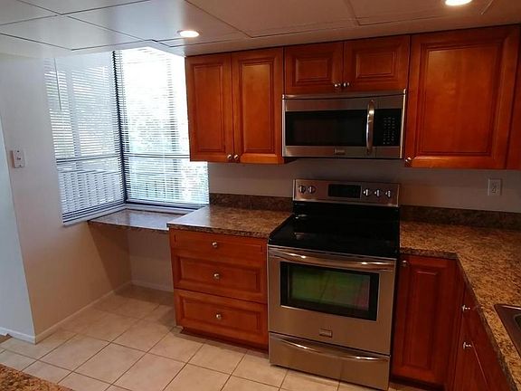 3rd image of 1848 Shore Dr #S