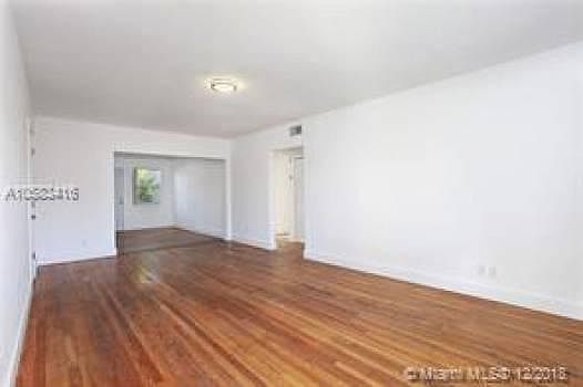 4th image of 1125 9th St APT 4