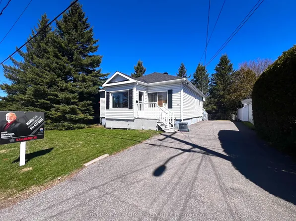 521 Nelson St W, Hawkesbury, ON K6A 2K3