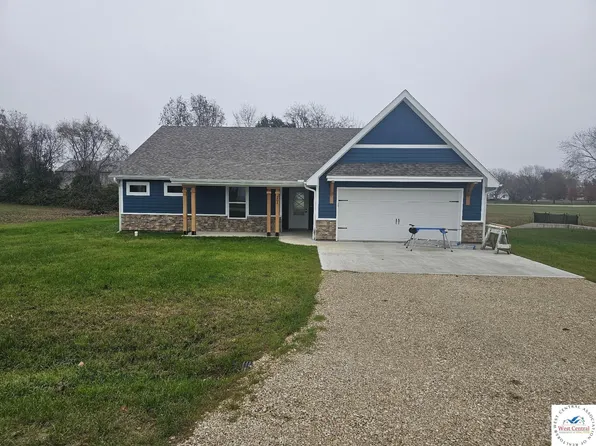 201 Cherry Ln, Cole Camp, MO 65325