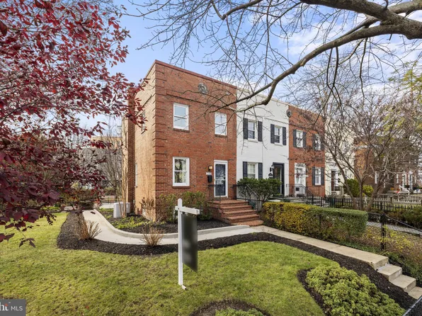 1200 Colonial Ave, Alexandria, VA 22314