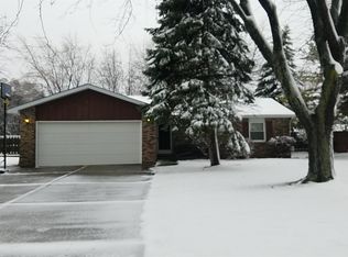 3663 Canyon Dr, Saginaw, MI