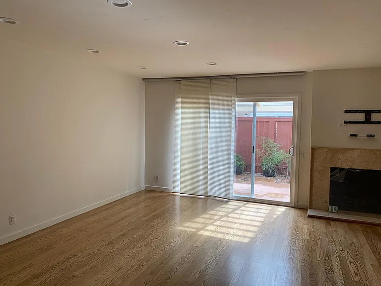 3645 Caminito Carmel Lndg — Photo 5