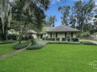 12 Majestic Oaks Cir, Savannah, GA 31406