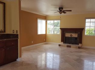 956 W 10th St, San Pedro, CA 90731