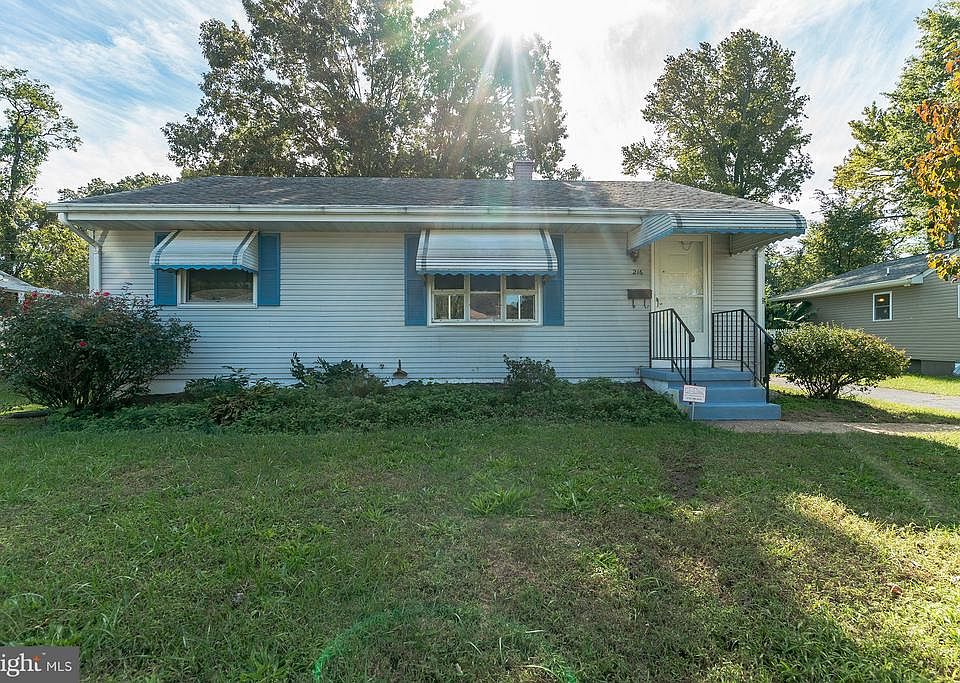 1st image of 216 Garden Gate Ln