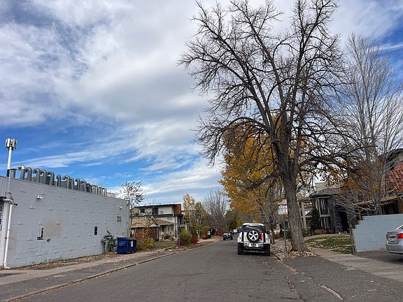 5th image of 4002 Stuart St