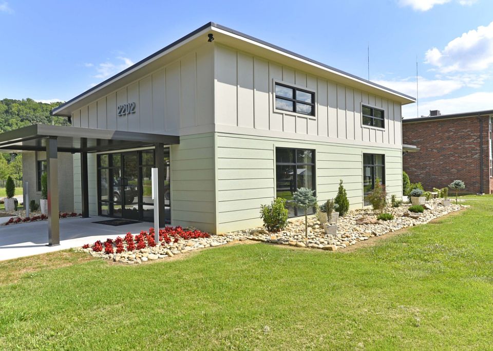 Building Photo 1