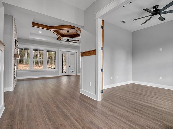 5th image of 1130 Archangel Way