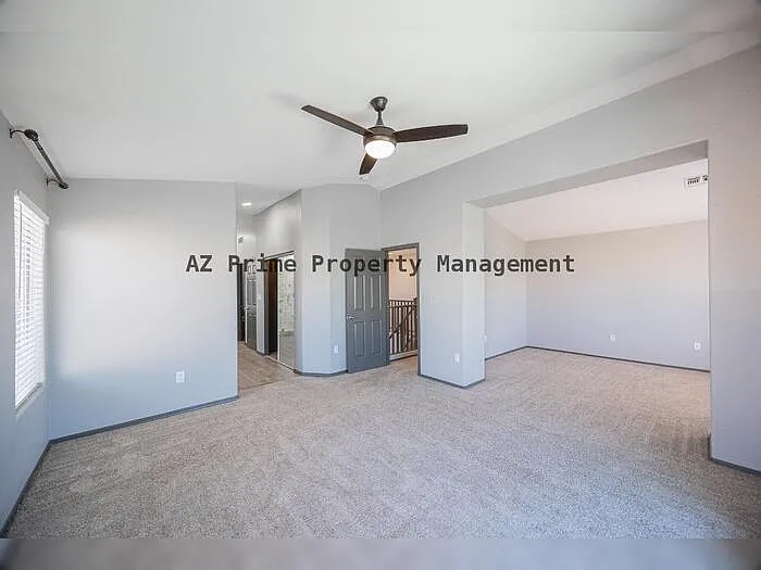868 W Tremaine Ave — Photo 14