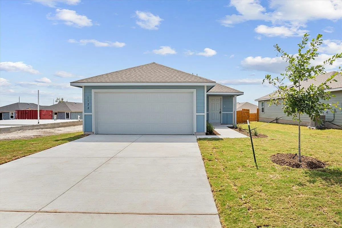 3 bed, 2.0 bath, 1280 sqft, $1,695 — Photo 1