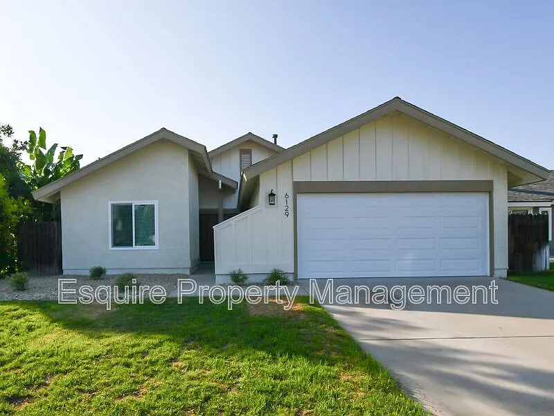 6129 Calle Arena