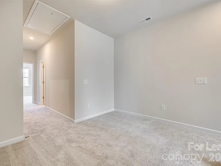 229 Brooks Springs Dr #34 — Photo 15