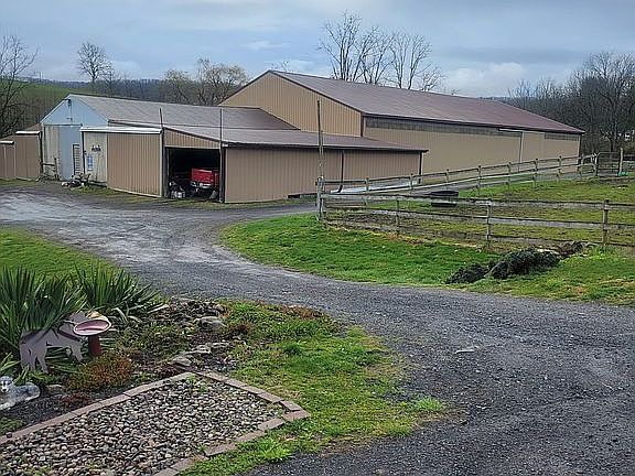 4th image of 166 Cider Press Rd