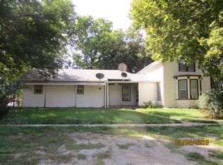 1927 Colfax St #5, Blair, NE 68008