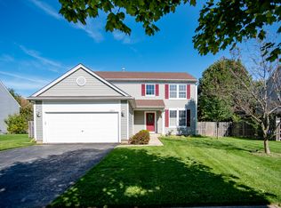 1253 Chesterfield Ln, Grayslake, IL 60030