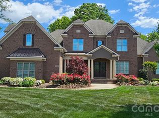 236 Wheatberry Hill Dr, Matthews, NC 28104