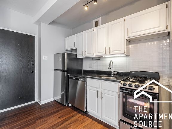 5th image of 1039 Lasalle St #2