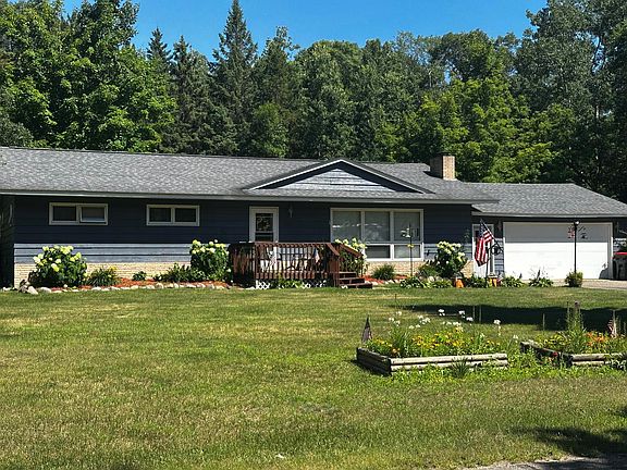 3rd image of 400 York St