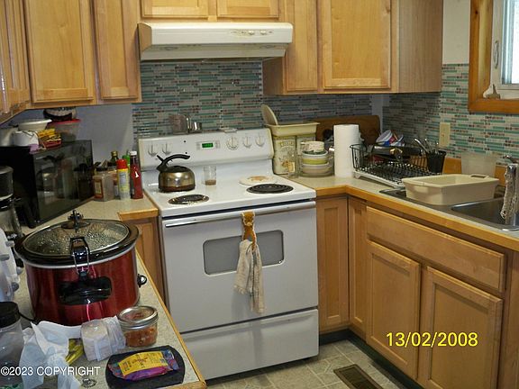 2nd image of 2435 Ravenwood Ave