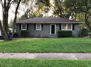 1201 NE 10th St, Blue Springs, MO 64014