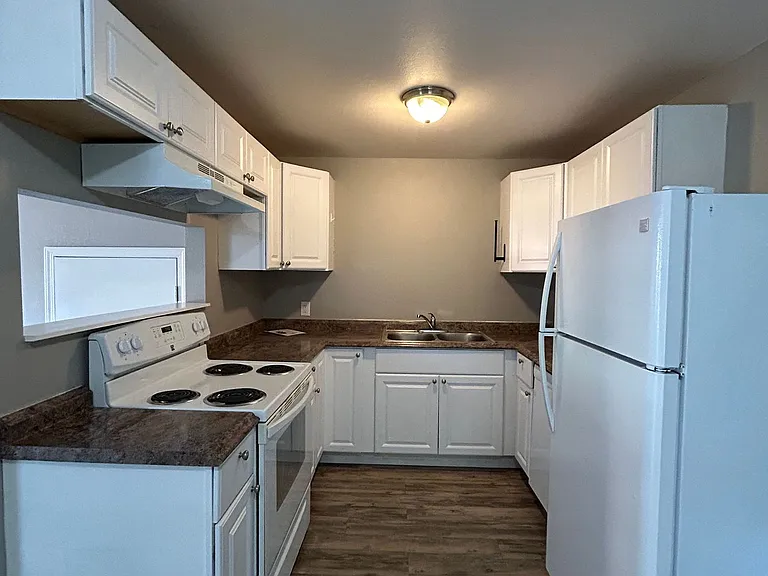1516 N Brook Ct — Photo 5